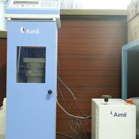 Digital compression testing machine (500 kN)