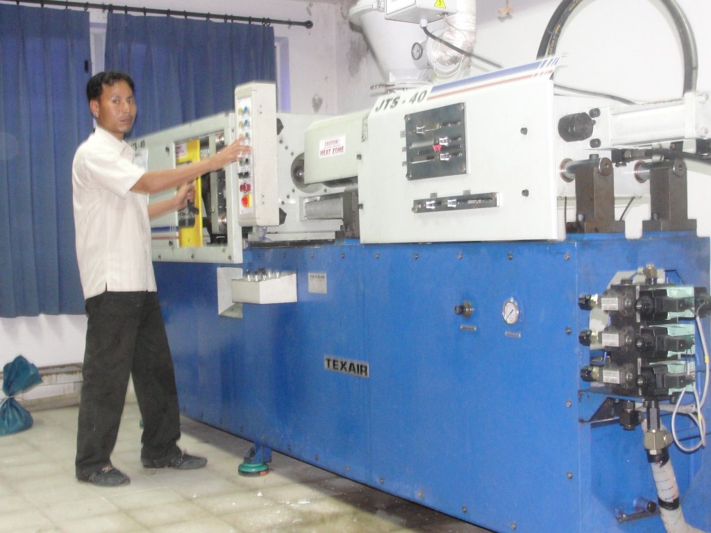 HSTP Injection Moulding machine with accessories