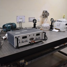 Optical Table with Optical Support