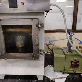 Vaccum Hot Air Oven