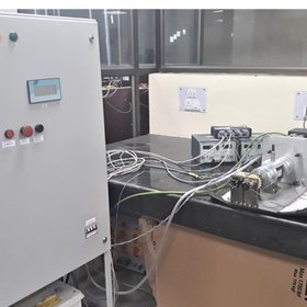 Bending fatigue test rig for polymer spur gears