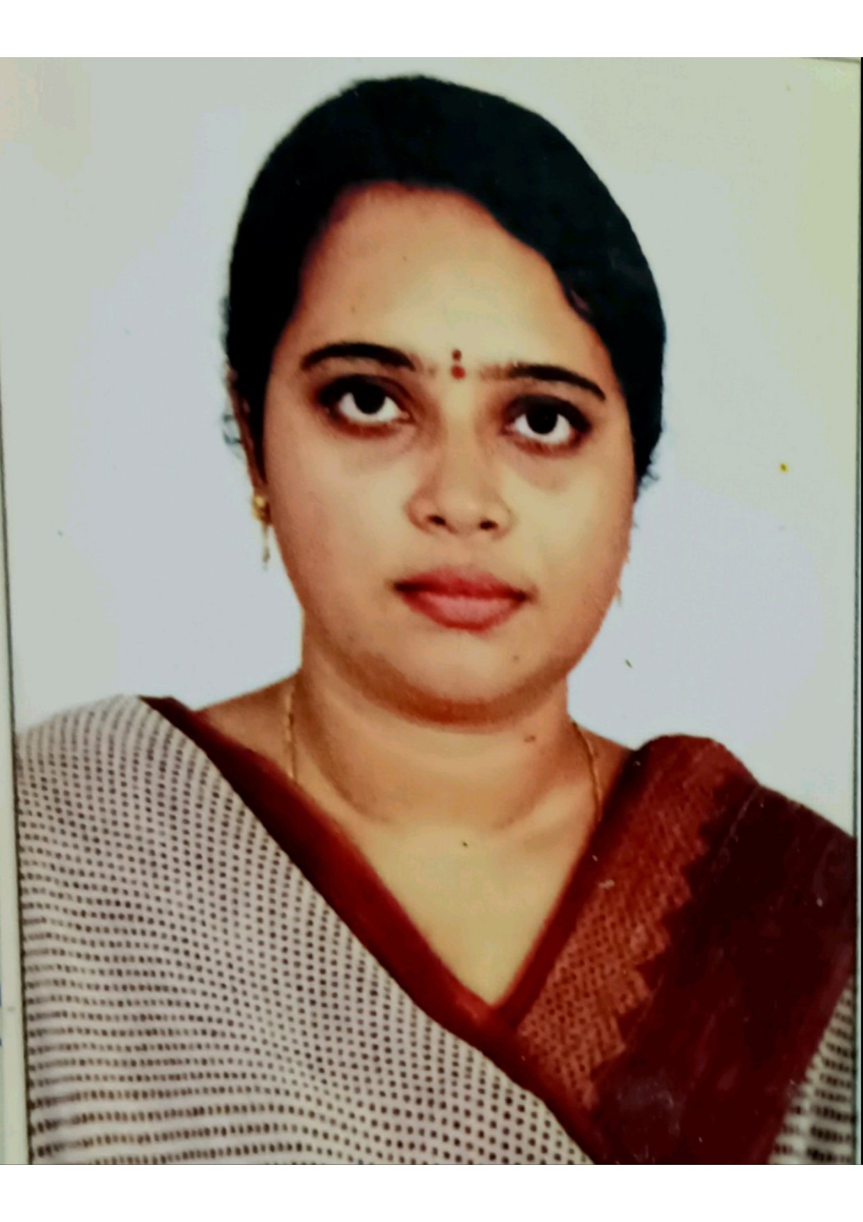 photo Subbalakshmi Y_Subbalakshmi Yeleswa_page-0001.jpg